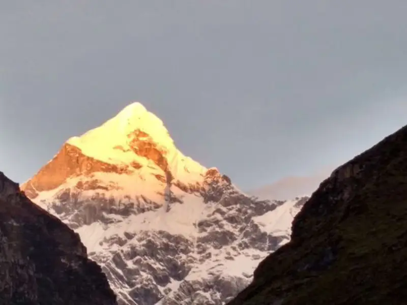 beautiful view of neelkanth peak badrinath